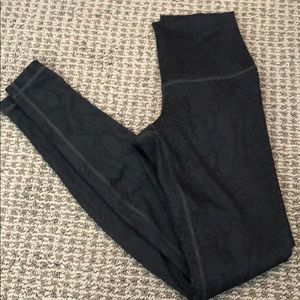 Lulu lemon full on luon snake skin never been worn